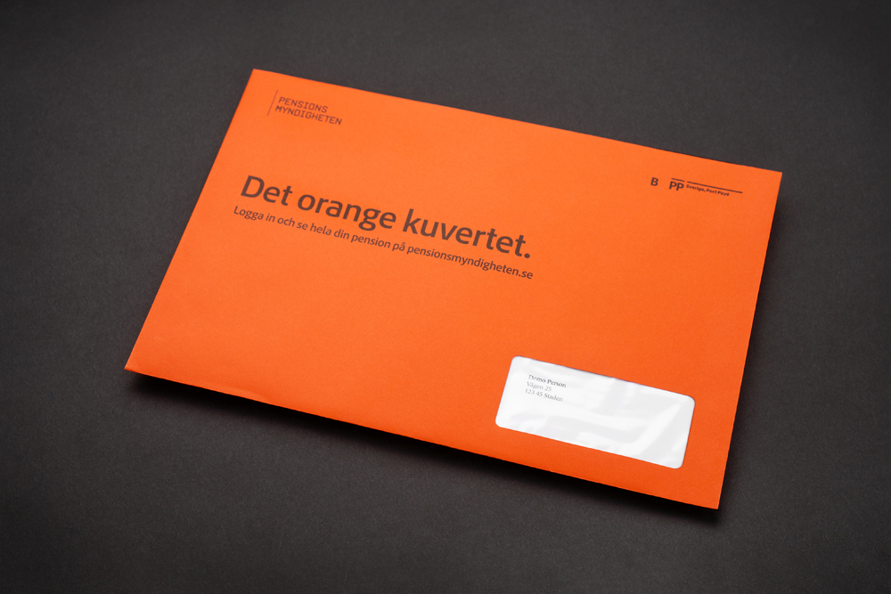 Det orange kuvertet från Pensionsmyndigheten.